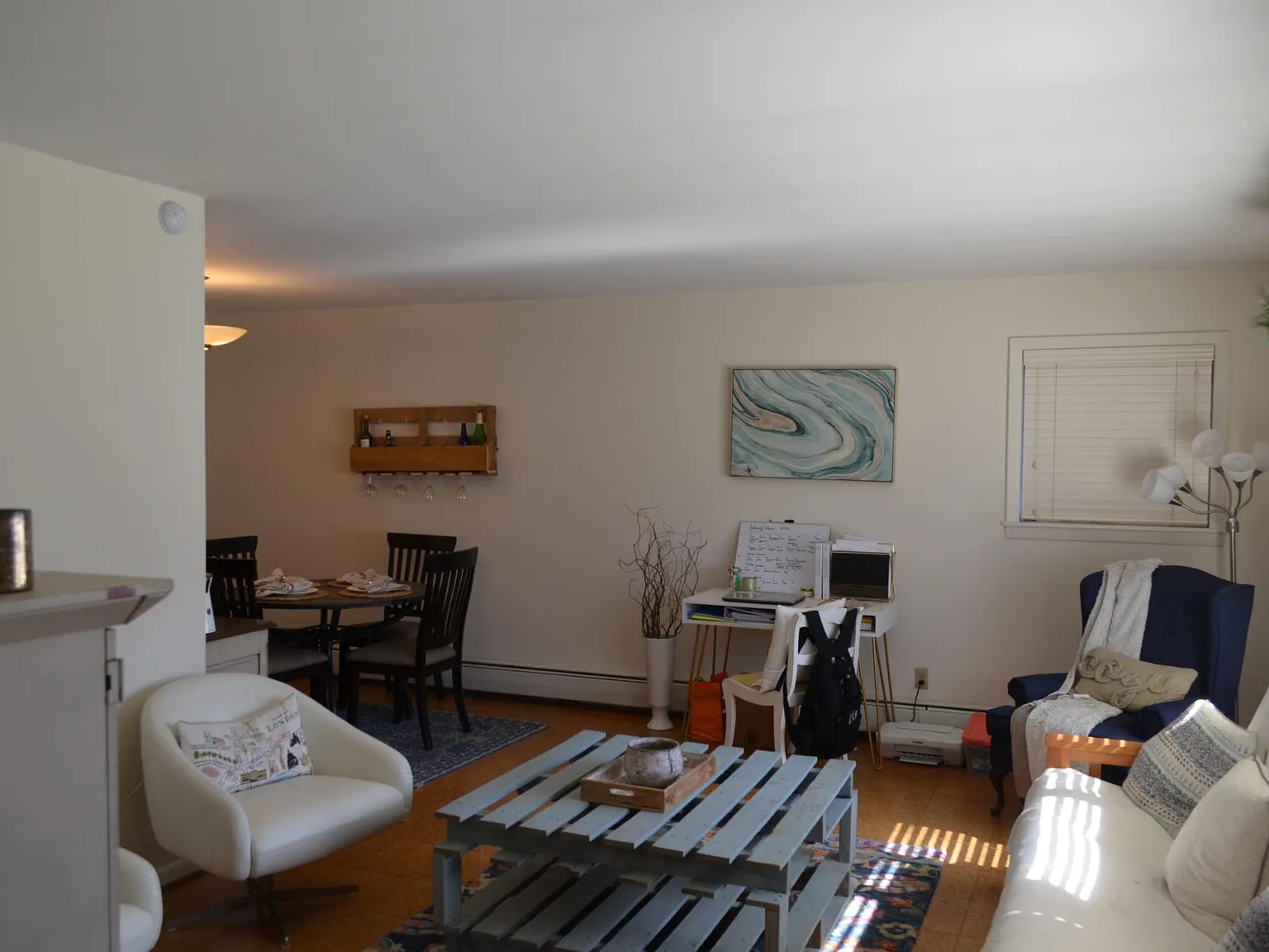 3 bed, 2.5 bath, 2077 sqft, $2,850 — Photo 2