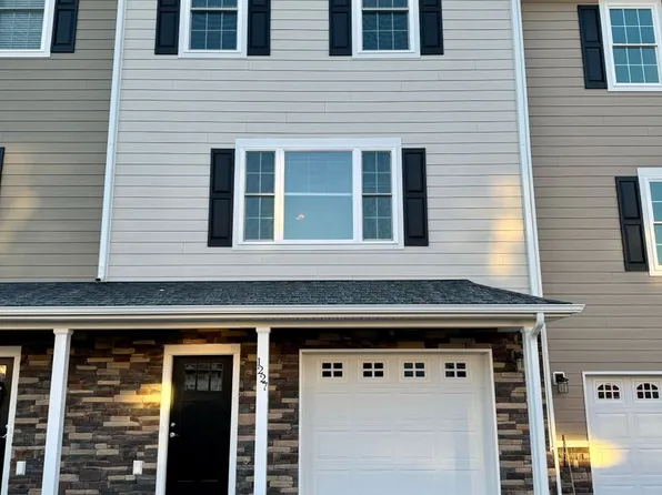 1244 Harvest Ct, Harrisonburg, VA 22801