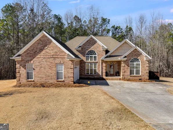 135 River Birch Dr, Carrollton, GA 30116