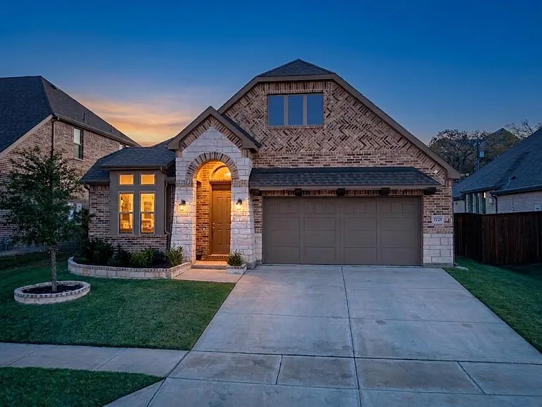 9224 Armadillo Trl — Photo 1