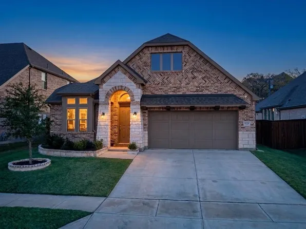 9224 Armadillo Trl, North Richland Hills, TX 76182