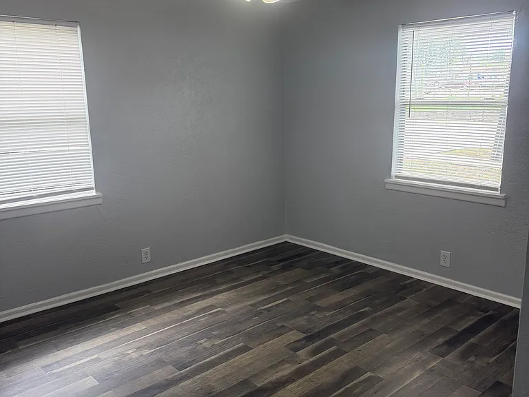 609 S Fannin St — Photo 18