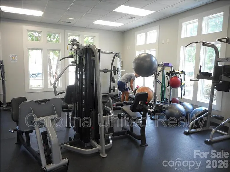 5860 Glassport Ln #504 — Photo 29