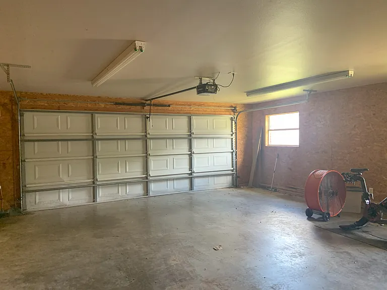 Spacious 2-car garage