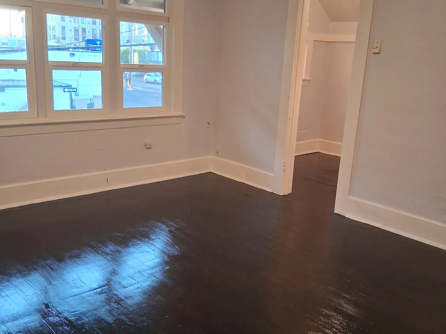 Studio, 215 sqft, $875 — Photo 2