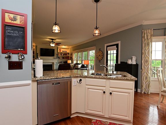 5th image of 328 Lakemont Cir