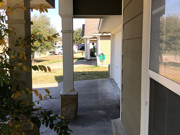 4th image of 2715 Barronwood Dr