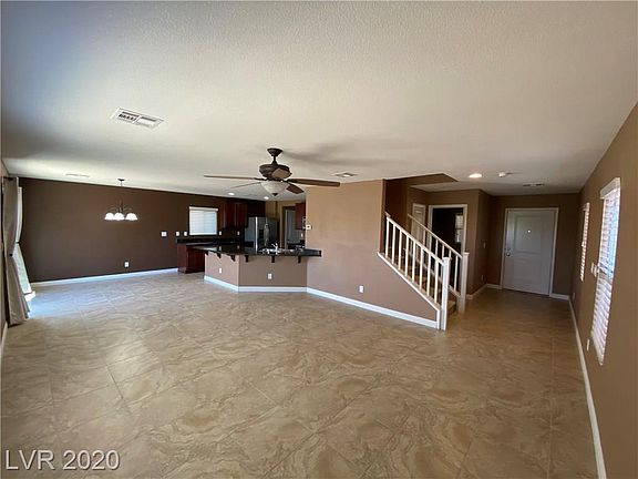 4th image of 10627 Pennant Ave