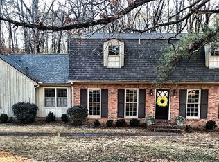 2145 Vestridge Dr, Vestavia Hills, AL 35216