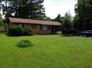 114 N Ballard St, Rector, AR 72461