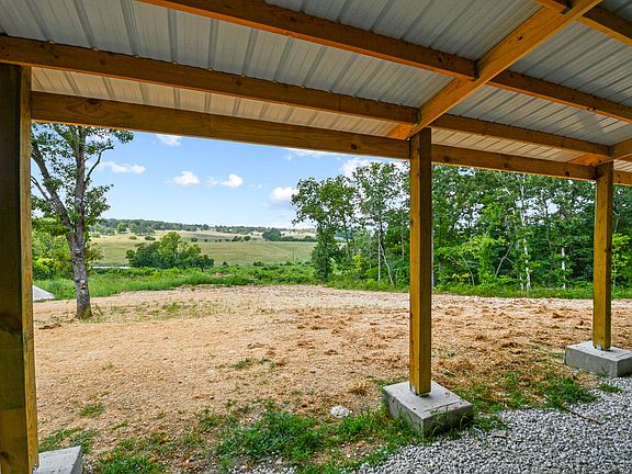 4th image of 3918 Bowen Creek Road