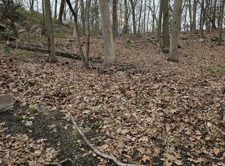 22 Old Neversink Rd, Danbury, CT 06811