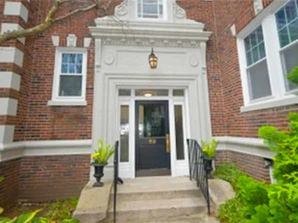 52 Babcock St APT 3, Brookline, MA 02446