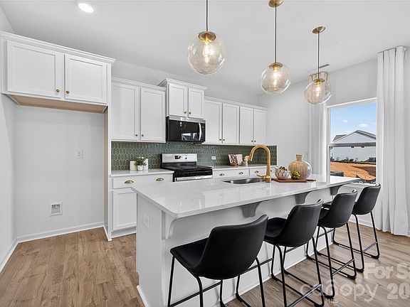 5th image of 44512 Silent Meadows Dr #106