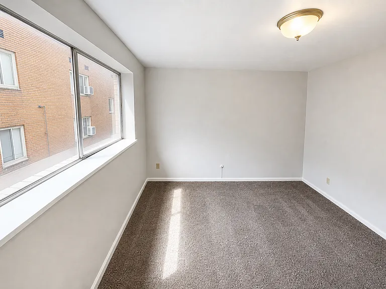 Carpet 1-Bedroom (Unit 305)