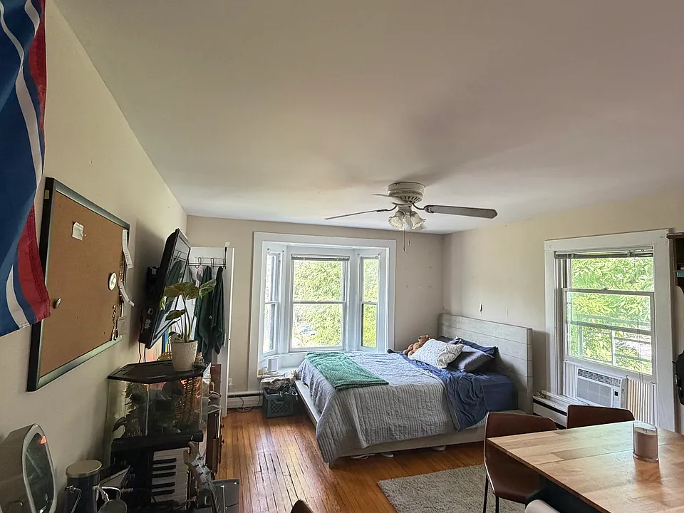 67 Oliver St #6