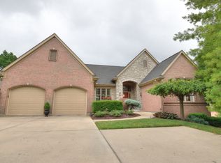 1185 Greenery Ln, Cincinnati, OH 45233