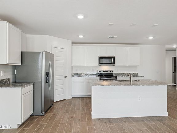 5th image of 26039 W HASAN Drive
