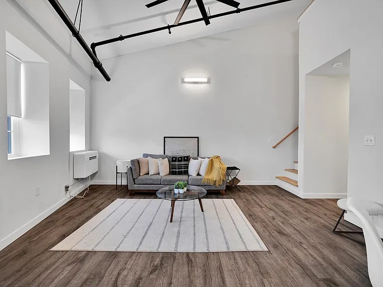 Fleetwood Lofts — Photo 60