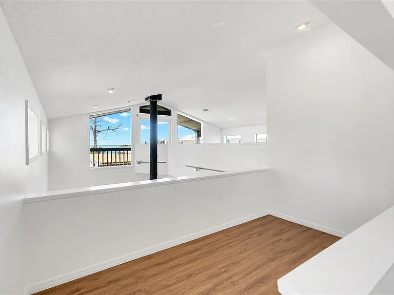 4051 Shell Rd — Photo 22