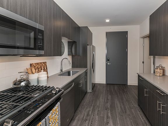 3rd image of 815 W Agatite Ave #2002