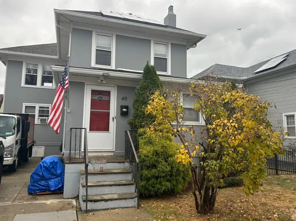 49 Rhodes St, New Rochelle, NY 10801