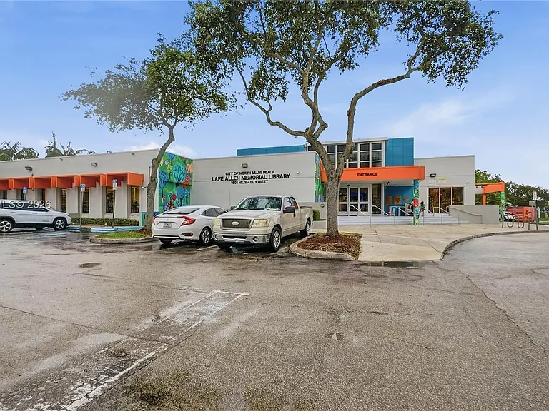 16450 Miami Dr #103 — Photo 32