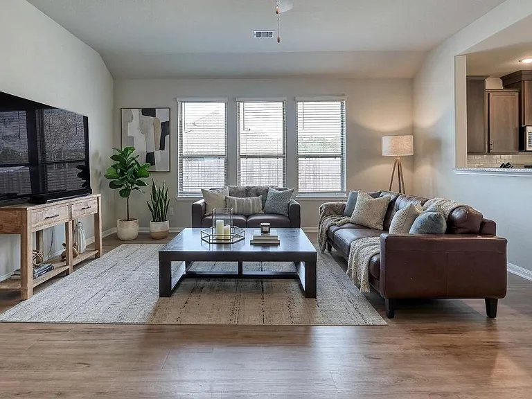 16747 Rockwall St — Photo 2