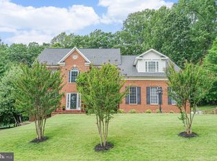 4904 Charmed Ct, Woodbridge, VA 22192