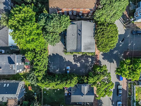 4th image of 62 Waterville Street