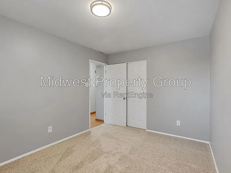 1128 Saratoga Dr — Photo 12