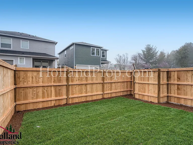 5981 SE Skylight St — Photo 26