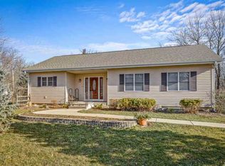 6N619 Tucker Ave, St Charles, IL