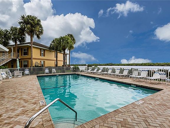 3rd image of 1524 Mainsail Dr APT 2