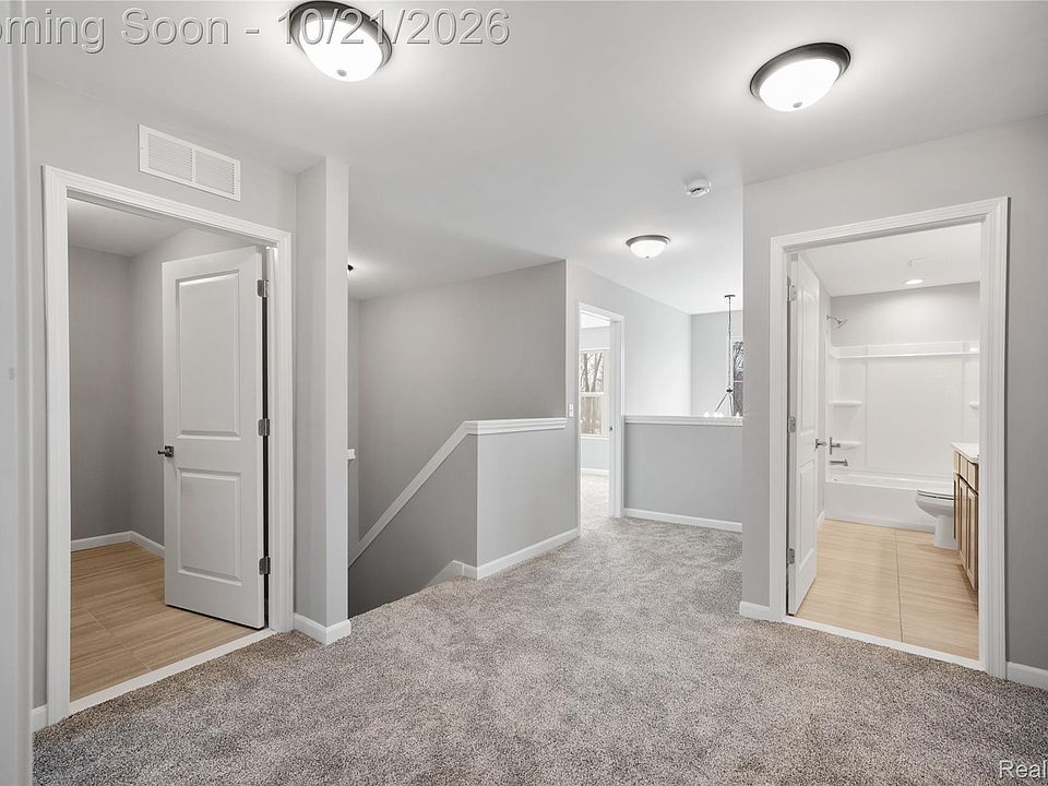 16085 Catalpa Ridge Dr, photo 13