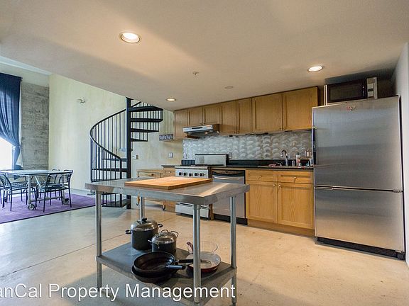 3rd image of 346 1st St APT 201
