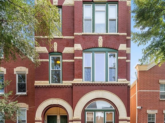 2nd image of 1031 N Paulina St APT 2F