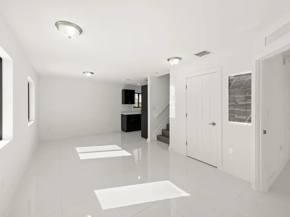 Gladeview Duplexes, 1847 NW 70th St #1844, Miami, FL 33147