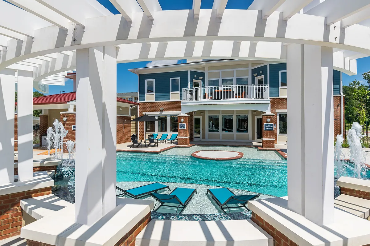 Building Photo - Attain at Quarterpath
