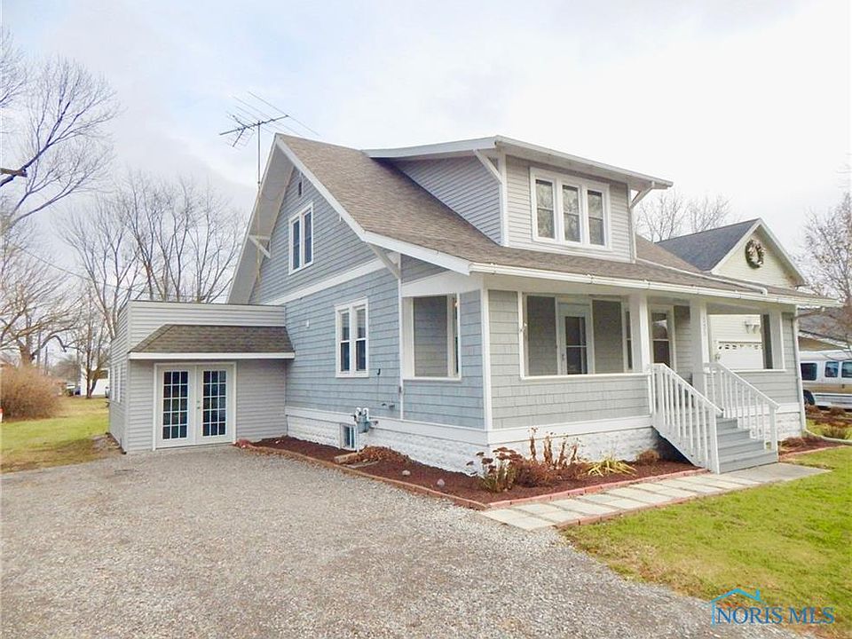 1st image of 135 Beaver St