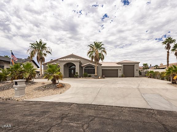 2nd image of 2713 Plaza Verde