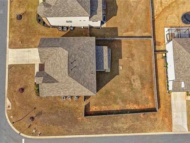 7410 Ansley View Ln — Photo 105