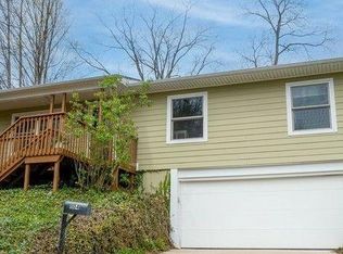 1104 Wendy Rd, Ann Arbor, MI 48103