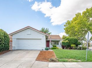 700 Sierra Ct, Windsor, CA 95492