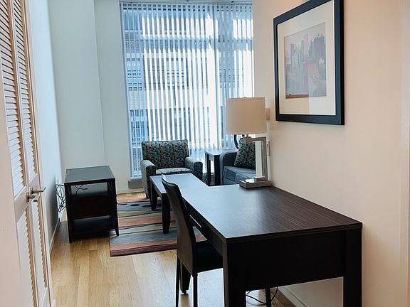 5th image of 18 W 48th St APT 19D