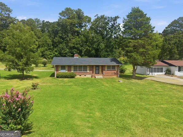 6622 Hawes Dr, Lithonia, GA 30058