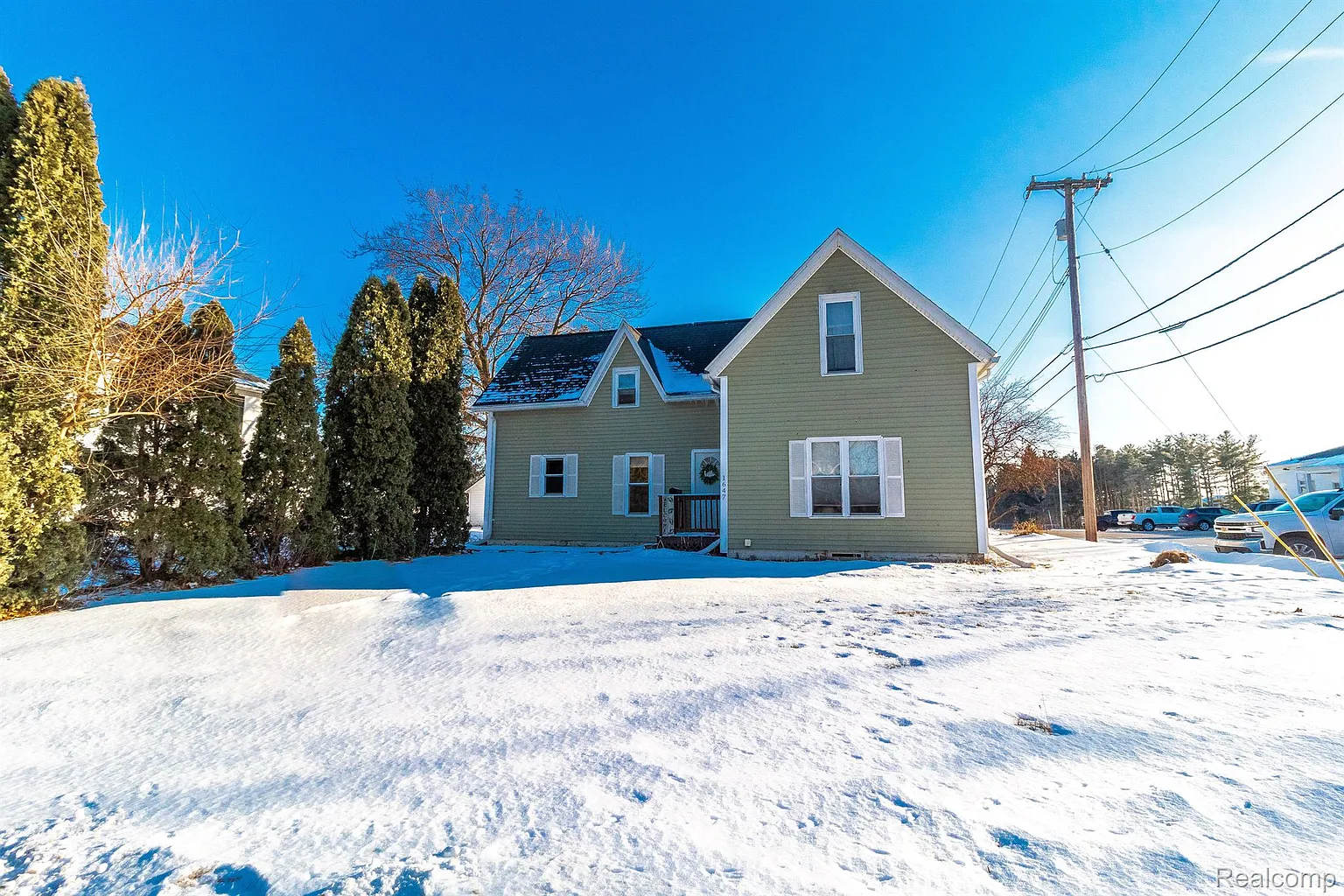 1647 W Genesee St photo 1