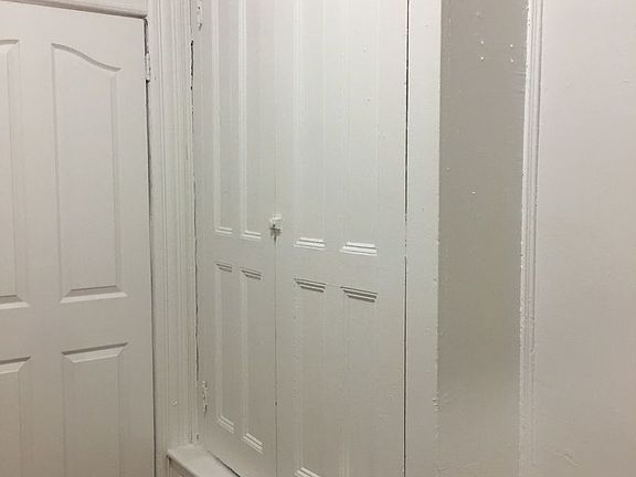 3rd image of 974 Bedford Ave APT 2L