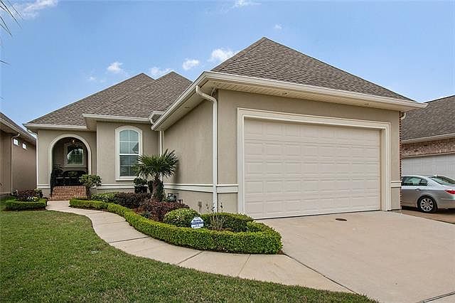 1st image of 1445 Royal Palm Dr