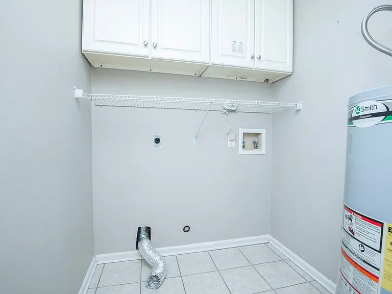 8816 Mill Run Dr — Photo 26